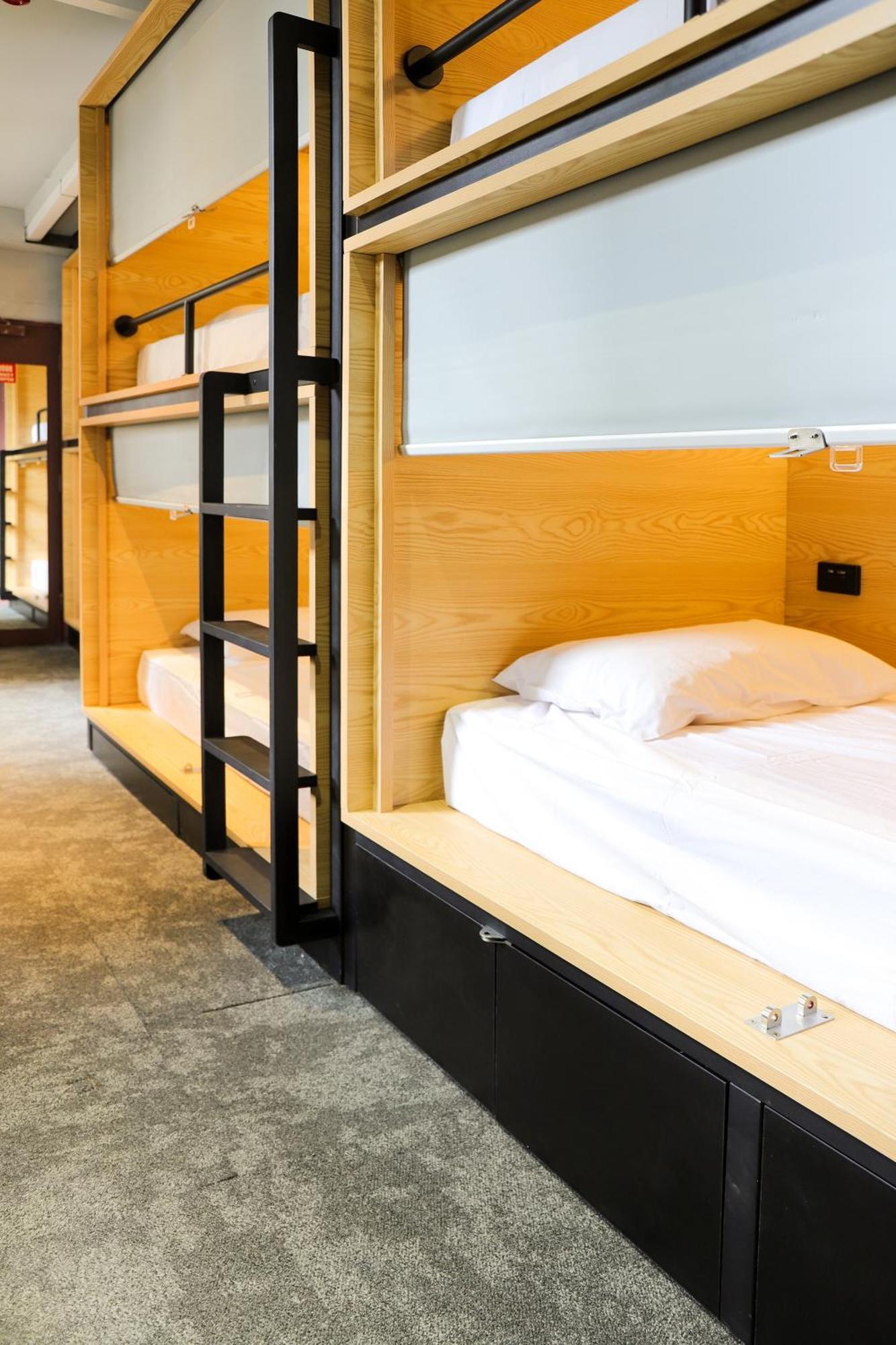 The Capsule Hotel Sidney Exterior foto