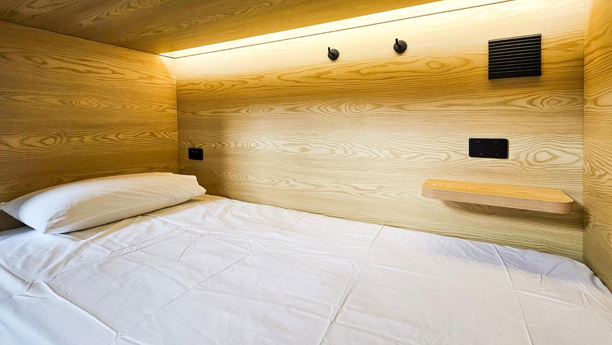 The Capsule Hotel Sidney Exterior foto