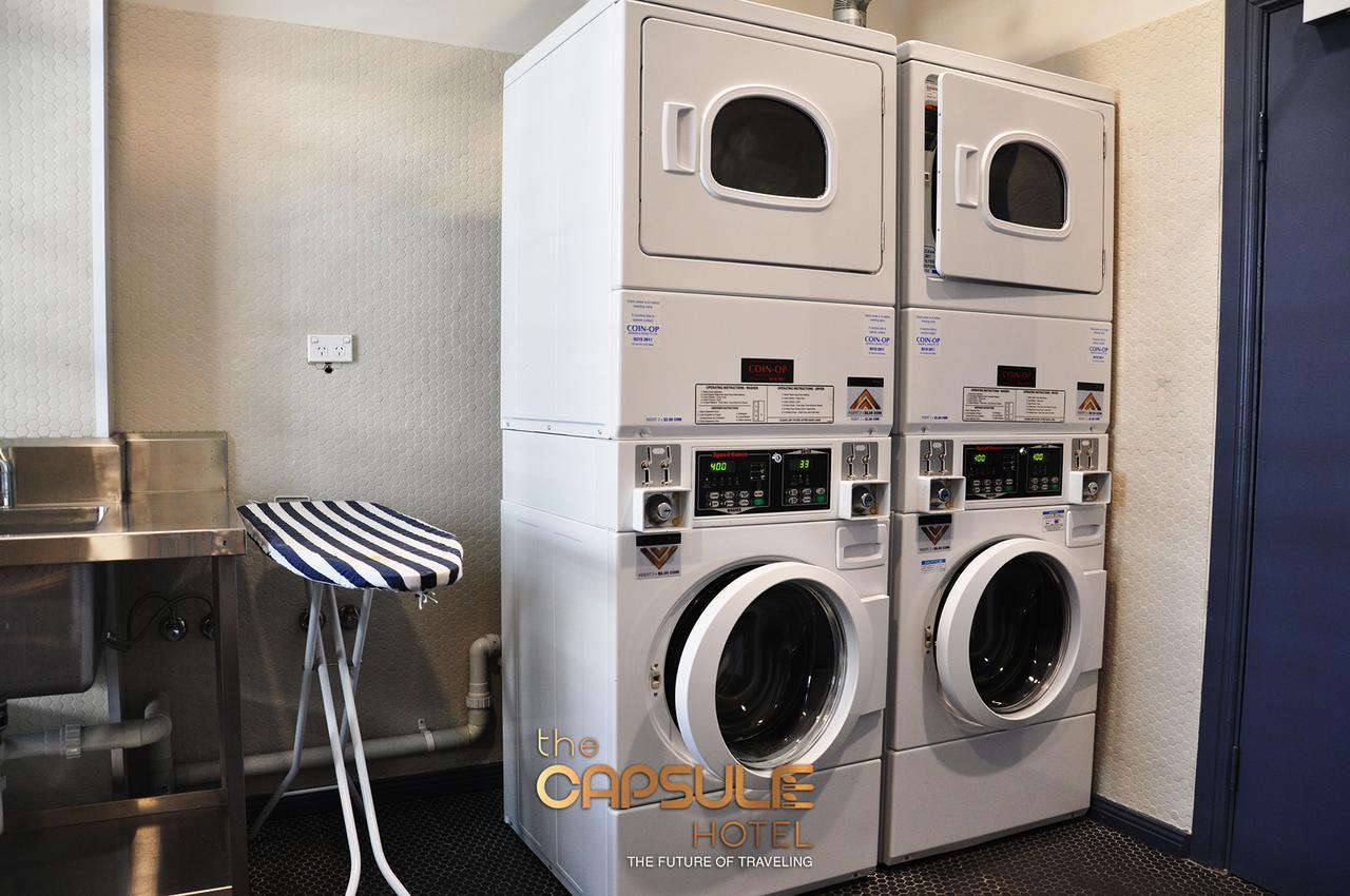 The Capsule Hotel Sidney Exterior foto
